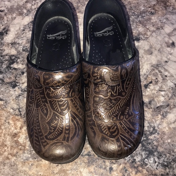 Dansko Clogs💕 - Picture 2 of 3